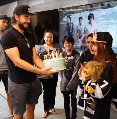 LA Kings Defenseman Drew Doughty leads the group in singing ‘Happy Birthday’ to “Wish Kid” Christiann Villa at Toyota Sports Performance Center in El Segundo, Calif. on September 9, 2019 during her birthday party hosted in conjunction with the Make-A-Wish Foundation.