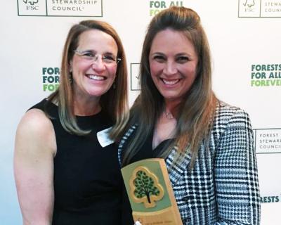 Kimberly-Clark and World Wildlife Fund received a 2018 FSC Leadership Award for our partnership to raise consumer awareness of purchasing products that use FSC-certified fiber from responsibly managed forests. Peggy Murphy, Kimberly-Clark’s North America Sustainability Leader, and Amie Wentz, Scott Towel Brand Manager, accepted the award on behalf of Kimberly-Clark.