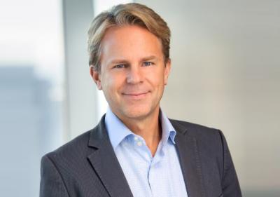 Justin B. Smith is Chief Executive Officer of Bloomberg Media Group, Bloomberg L.P.’s global multi-platform media organization that comprises digital, mobile, television, digital video, radio, print magazines and live events platforms. He is also the Executive Sponsor of Bloomberg’s Pan-Asian Community.