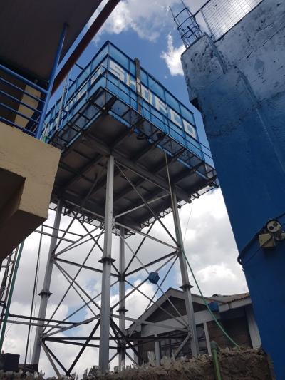 An elevated water tank helps sustainably deliver treated water to residents in Kibera. SHOFCO, Pentair and the Pentair Foundation are working to replicate the program in Mathare.