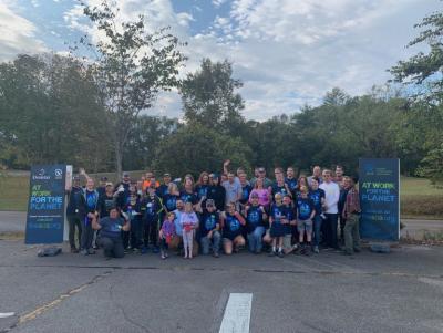 Our Kingsport Mill and Ridgefields converting facility worked with the SCA to clear trash, repair steps and restore a trail at Warriors’ Path State Park in Kingsport, Tennessee.