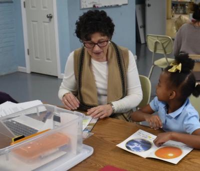 Mentors in Toledo Schools is a program of Partners in Education that provides one-to-one tutoring with volunteer mentor/tutors to Toledo Public School students in grades K-3.