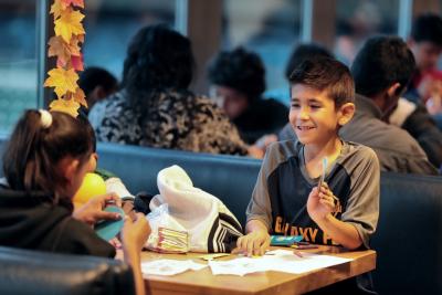 AEG’s ASCSC Community Foundation and the LA Galaxy Foundation host the 16th Annual Thanksgiving Foundations’ Feast for more than 200 children and families at Dignity Health Sports Park’s American Express Club on Friday, Nov. 22, 2019.