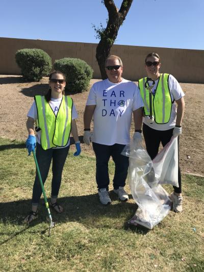 More than 20 AEG Facilities employees from Gila River Arena participate in a park cleanup at Grand Canal Linear Park and Glendale Heroes Regional Park in Glendale, Ariz. for Earth Day on April 22, 2019.