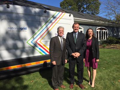 Suffolk County Executive Steve Bellone joined National Grid New York President Ken Daly and NYSERDA President & CEO Alicia Barton for the announcement about Long Island’s first large scale clean heating and cooling demonstration projects for residents.