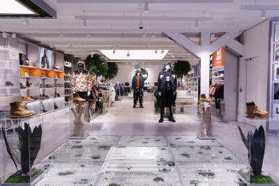 Timberland’s new purpose-led store environment recognized for design excellence. Pictured here: Timberland store, Carnaby Street, London
