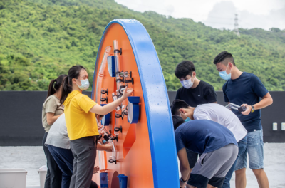 The CLP E-Playground features games related to power generation, including Power Challenge, which consists of a two-sided magnetic wall and teaches players about the principles of pumped-storage hydro power.