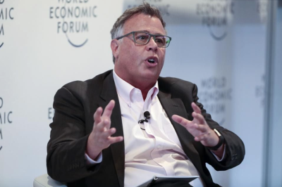 Dion Weisler, chief executive officer of HP Inc, gestures as he speaks during a panel session on the opening day of the World Economic Forum (WEF) in Davos, Switzerland, on Tuesday, Jan. 23, 2018. World leaders, influential executives, bankers and policy makers attend the 48th annual meeting of the World Economic Forum in Davos from Jan. 23 - 26. Photographer: Jason Alden/Bloomberg© 2018 BLOOMBERG FINANCE LP