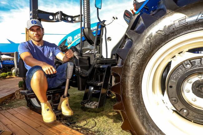 New Holland Agriculture won a Brazilian REI Excellence and Innovation award for its accessible tractor concept.