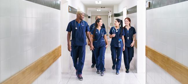 doctors walking down a hallway