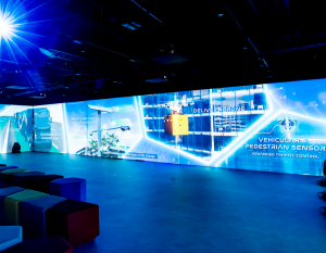 With the use of state-of-the-art technology and interactive multimedia, SmartHub@CLP exhibits different innovative solutions for smart city development and promotes energy efficiency.