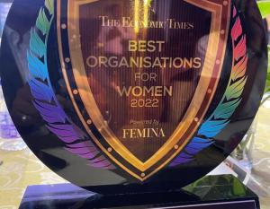 The Economic Times Best Organizations for Women 2022 trophy
