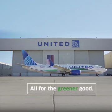 United Flies the First Passenger Flight Using 100% SAF